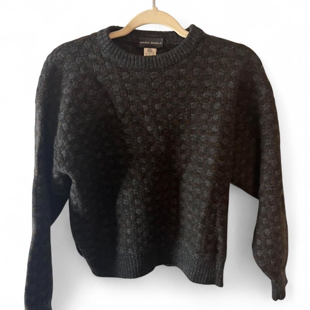 Unbranded Men's Grey and Black Jumper